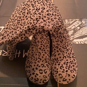 Sarah Jayne grey Cheetah boots